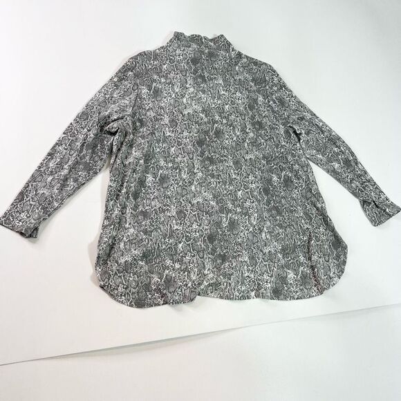 Chico's Tunic Top Women's 4X Slate Gray Snake Long Sleeve Mock Neck Back Zip NWT - Picture 10 of 12